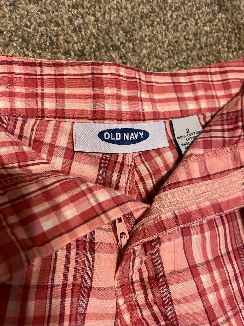 ⚓️ 💕 Old Navy Pink Plaid Bermuda Shorts front pockets